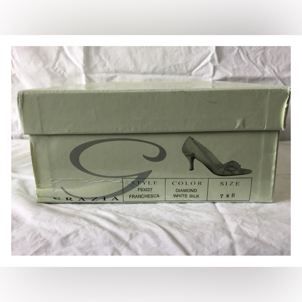 Grazia Franchesca Diamond White Silk Wedding Bridal Open Toe Heels Sz 7.5 NIB - Picture 6 of 6